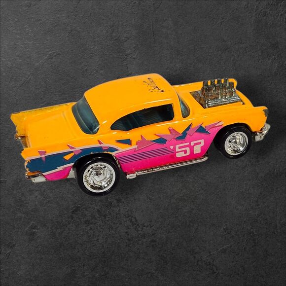 Vintage Hot Wheels '57 Chevy #56 Mattel 1976 Malaysia Orange Pink Triangle Retro - Picture 1 of 7